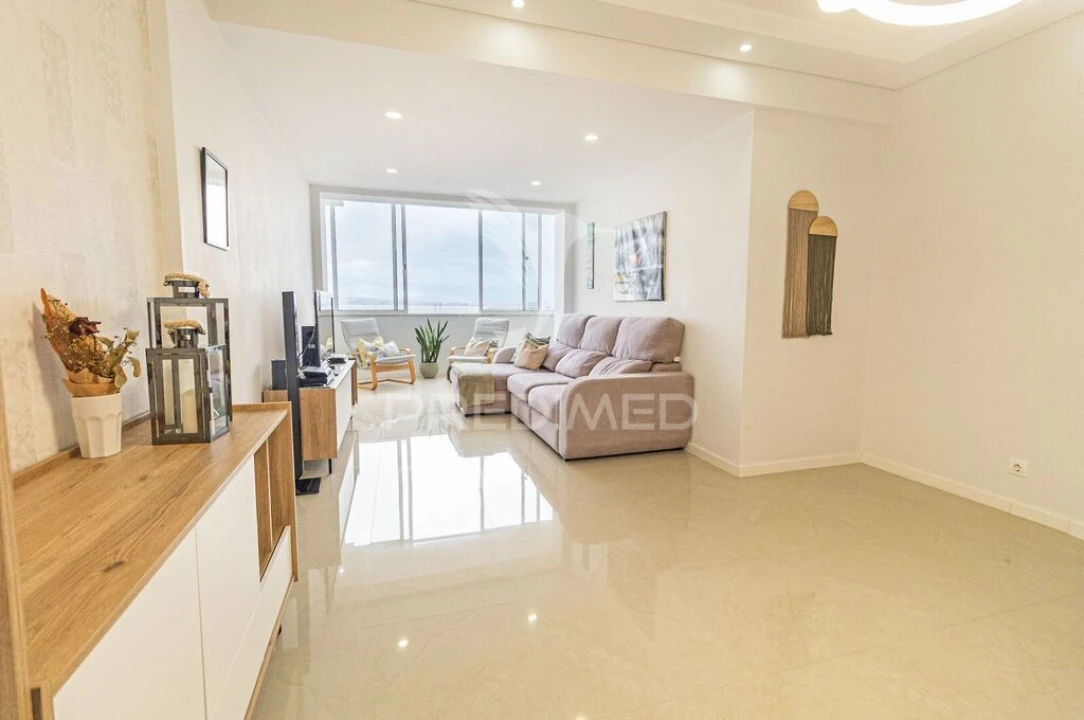 Apartamento T3 para Venda em Almada, Cova da Piedade, Pragal e Cacilhas Foto 6