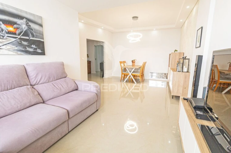 Apartamento T3 para Venda em Almada, Cova da Piedade, Pragal e Cacilhas Foto 4