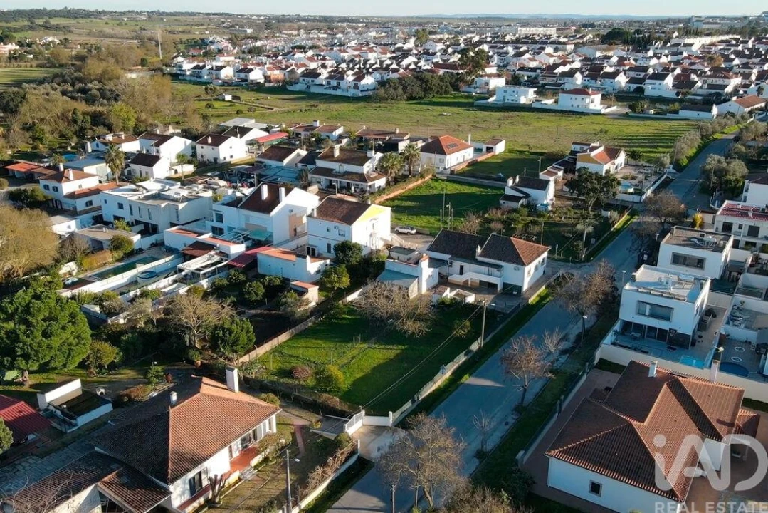 Moradia T6 para Venda em Bacelo e Senhora da Saúde Foto 6