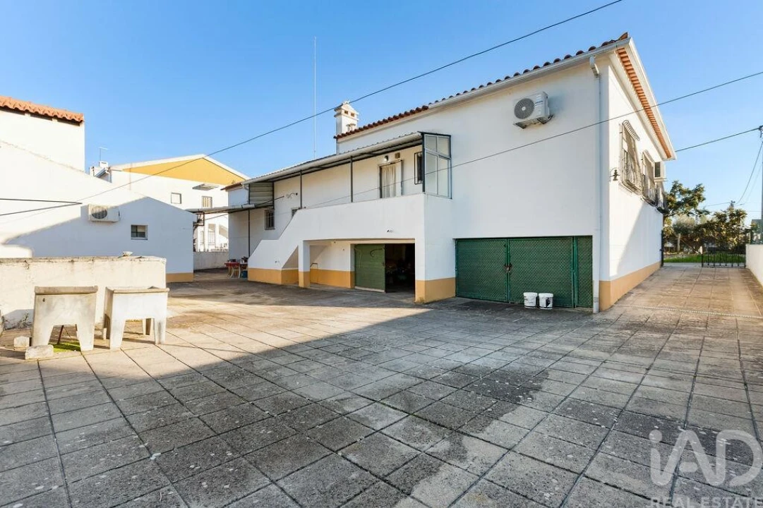 Moradia T6 para Venda em Bacelo e Senhora da Saúde Foto 31