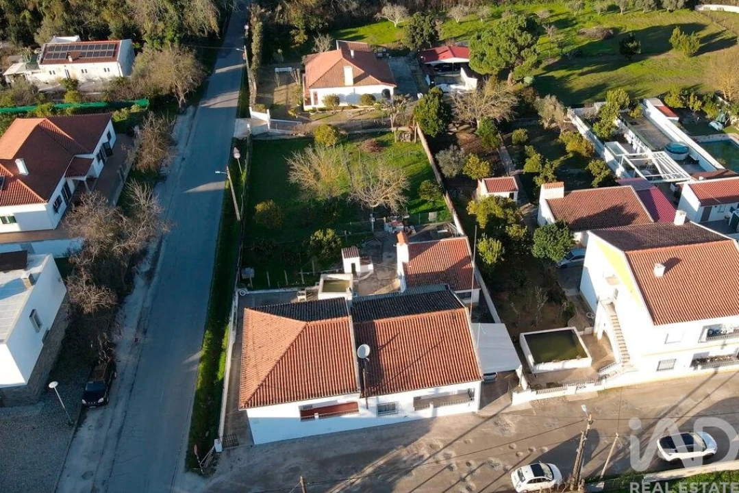 Moradia T6 para Venda em Bacelo e Senhora da Saúde Foto 2