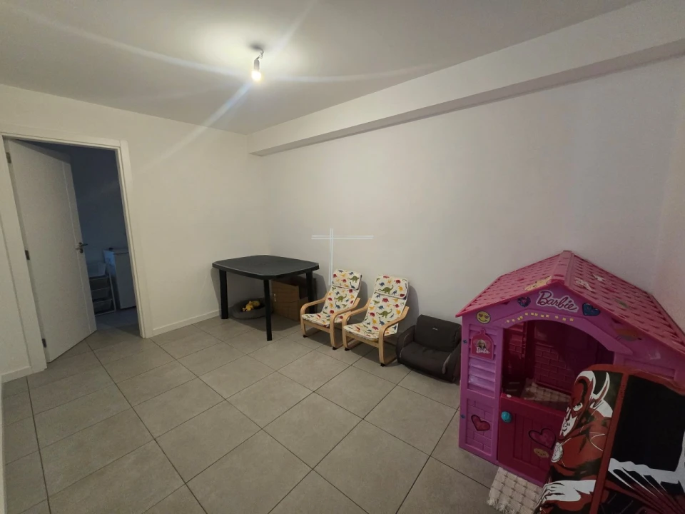 Moradia T4 para Venda em Charneca de Caparica e Sobreda Foto 33