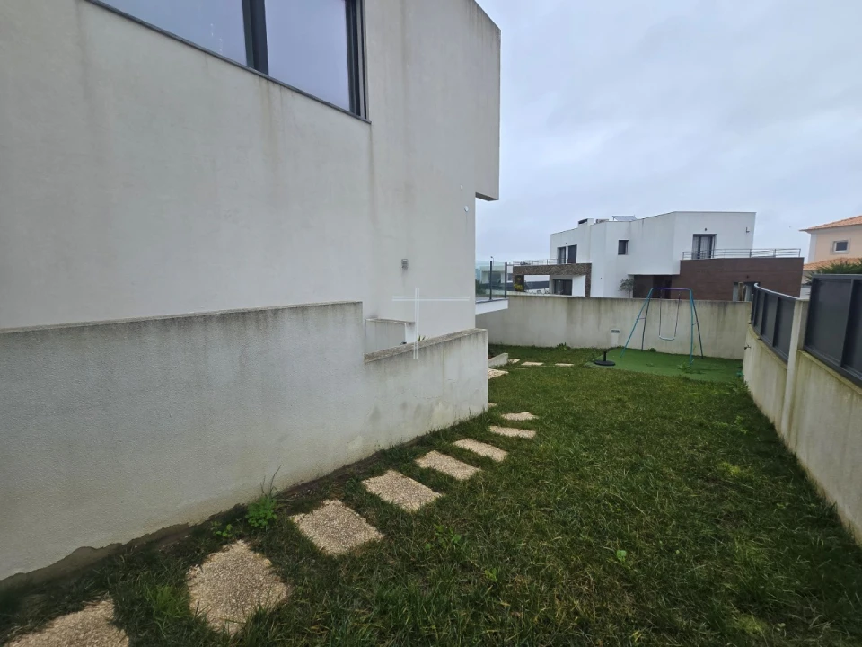 Moradia T4 para Venda em Charneca de Caparica e Sobreda Foto 43