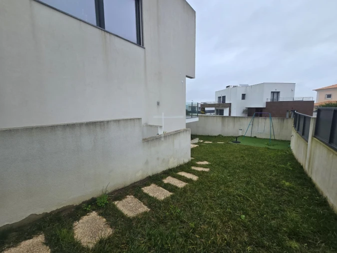 Moradia T4 para Venda em Charneca de Caparica e Sobreda Foto 43