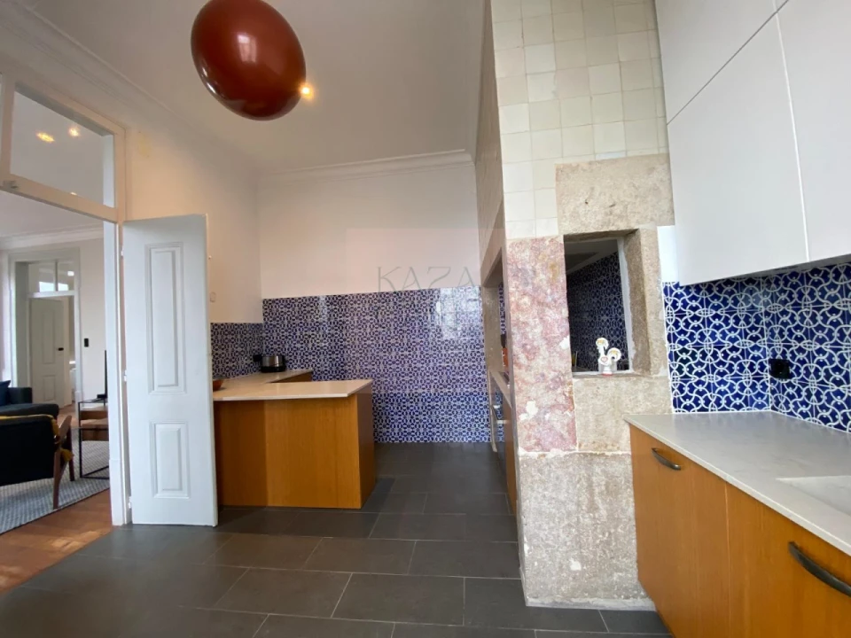 Apartamento T2 para Arrendamento férias em Santa Maria Maior Foto 10