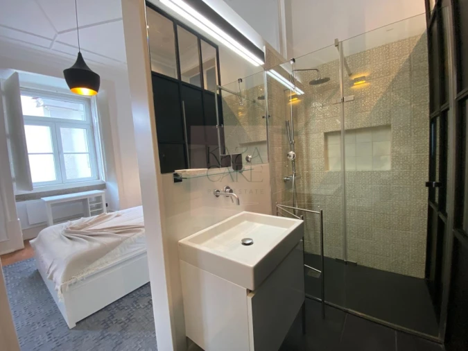 Apartamento T2 para Arrendamento férias em Santa Maria Maior Foto 20