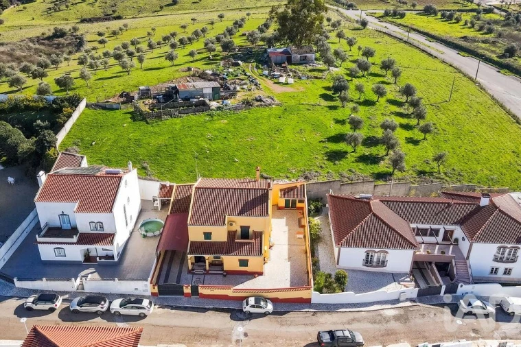 Moradia T3 para Venda em Nossa Senhora da Conceição e São Bartolomeu Foto 3