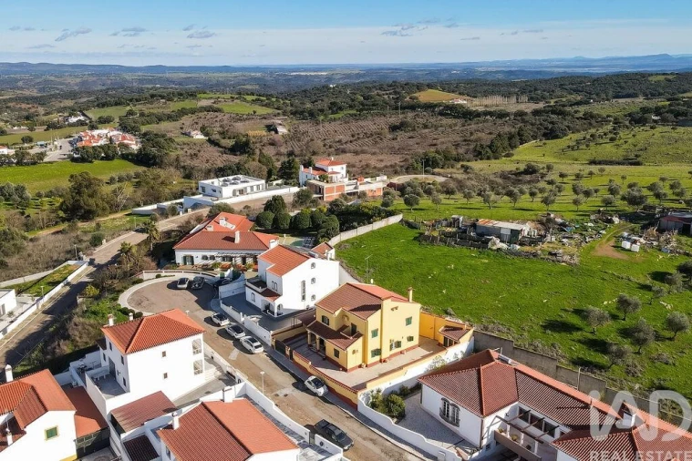 Moradia T3 para Venda em Nossa Senhora da Conceição e São Bartolomeu Foto 4