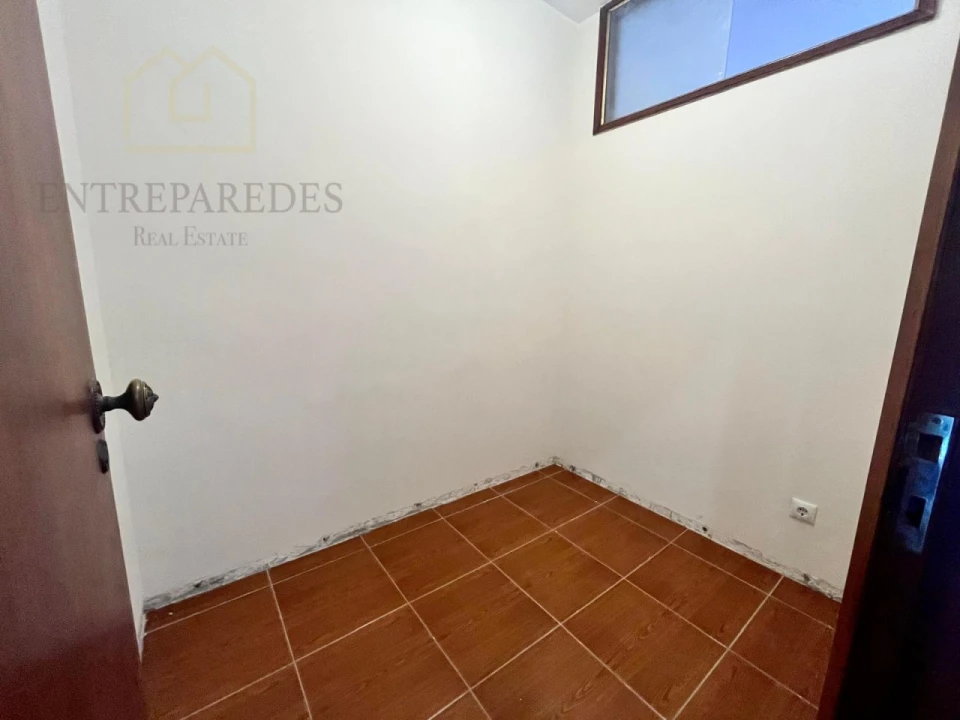 Apartamento T2 para Venda em Campanhã Foto 9