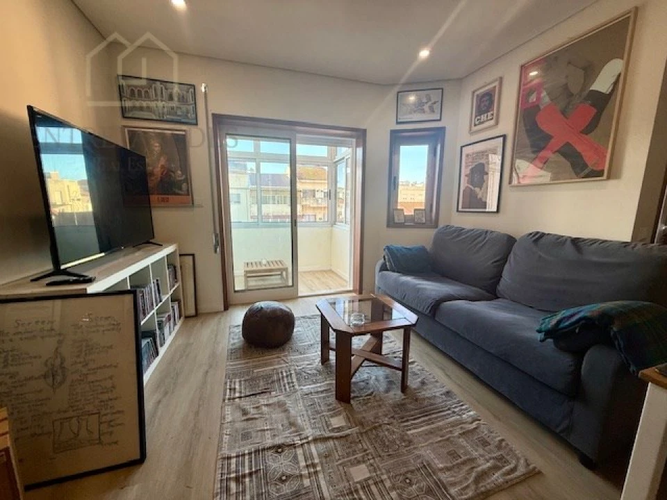 Apartamento T2 para Venda em Campanhã Foto 2