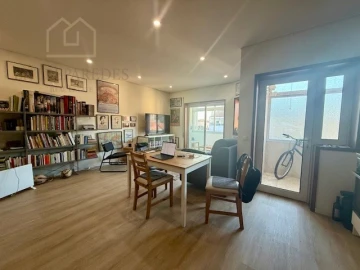 Apartamento T2 para Venda em Campanhã