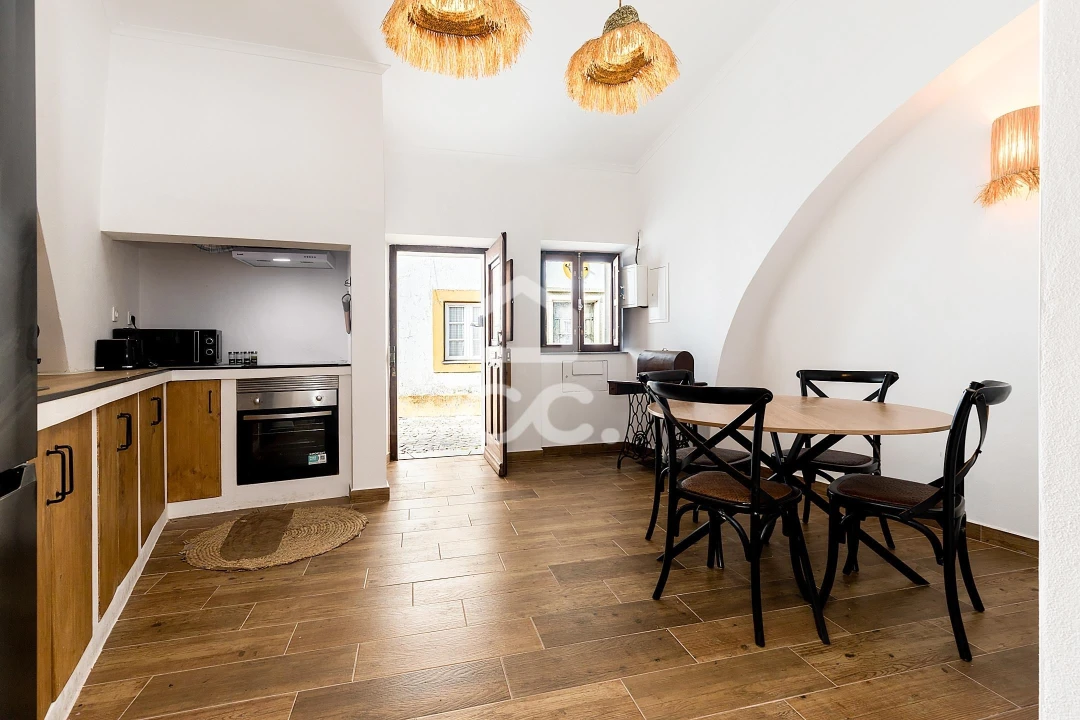 Moradia T1 para Venda em Évora (São Mamede, Sé, São Pedro e Santo Antão) Foto 7