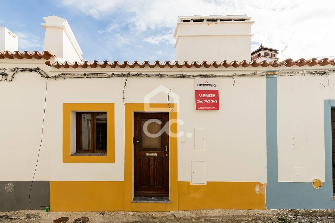 Moradia T1 para Venda em Évora (São Mamede, Sé, São Pedro e Santo Antão) Foto 3