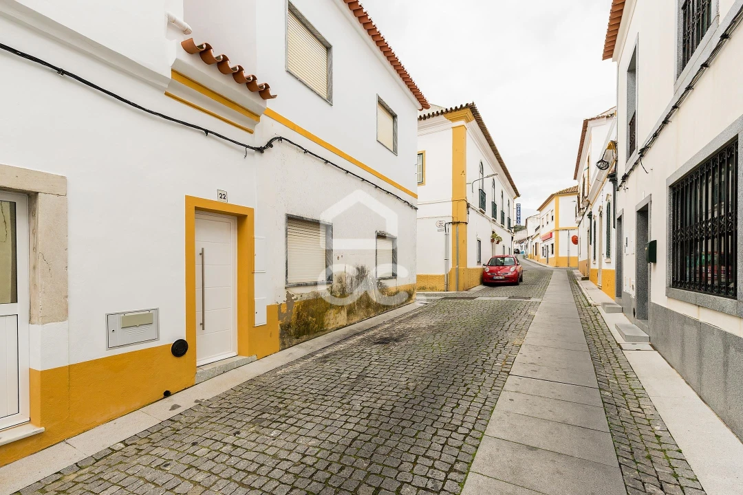 Moradia T1 para Arrendamento em Viana do Alentejo Foto 12