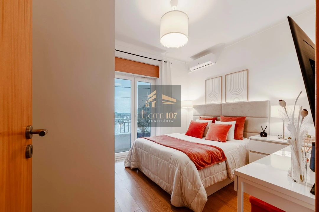 Apartamento T2 para Venda em Pinhal Novo Foto 19