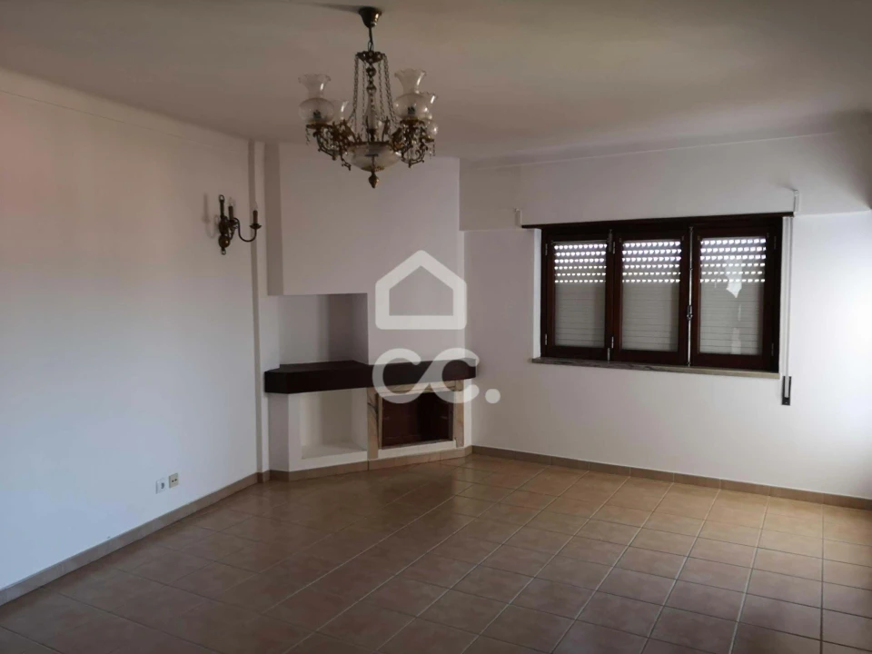 Apartamento T2 para Venda em Abrantes (São Vicente e São João) e Alferrarede Foto 2