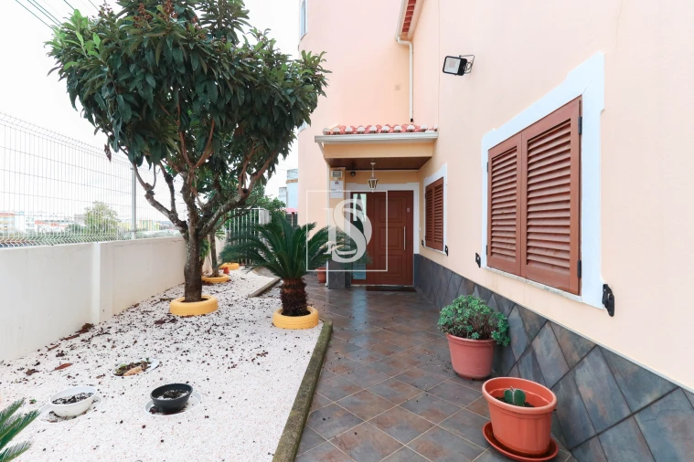 Moradia T5 para Venda em Portimão Foto 2