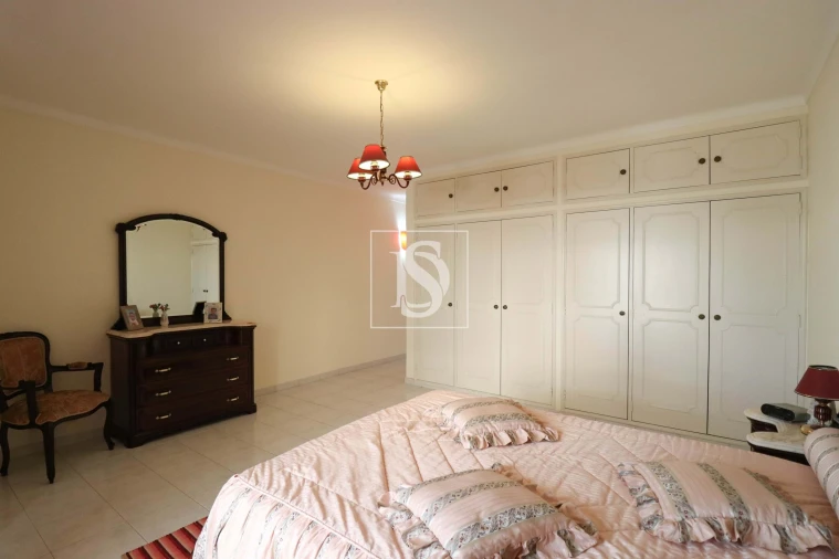 Moradia T5 para Venda em Portimão Foto 34