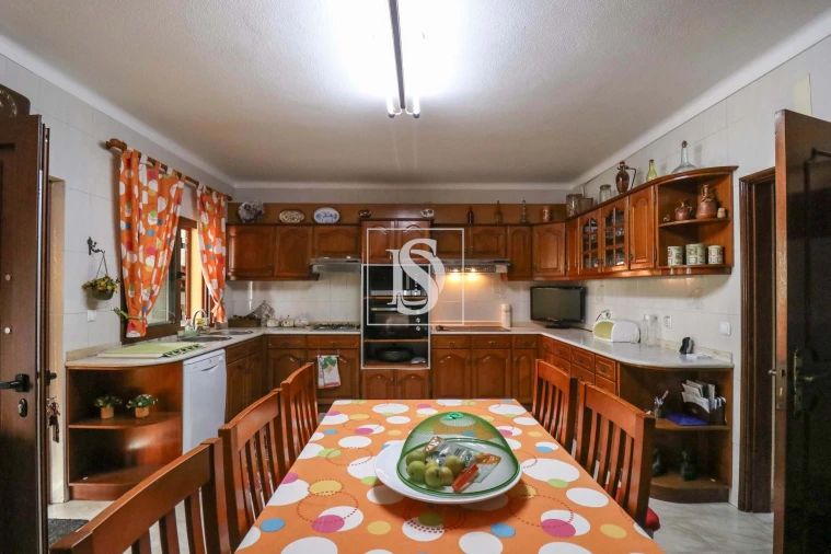 Moradia T5 para Venda em Portimão Foto 8