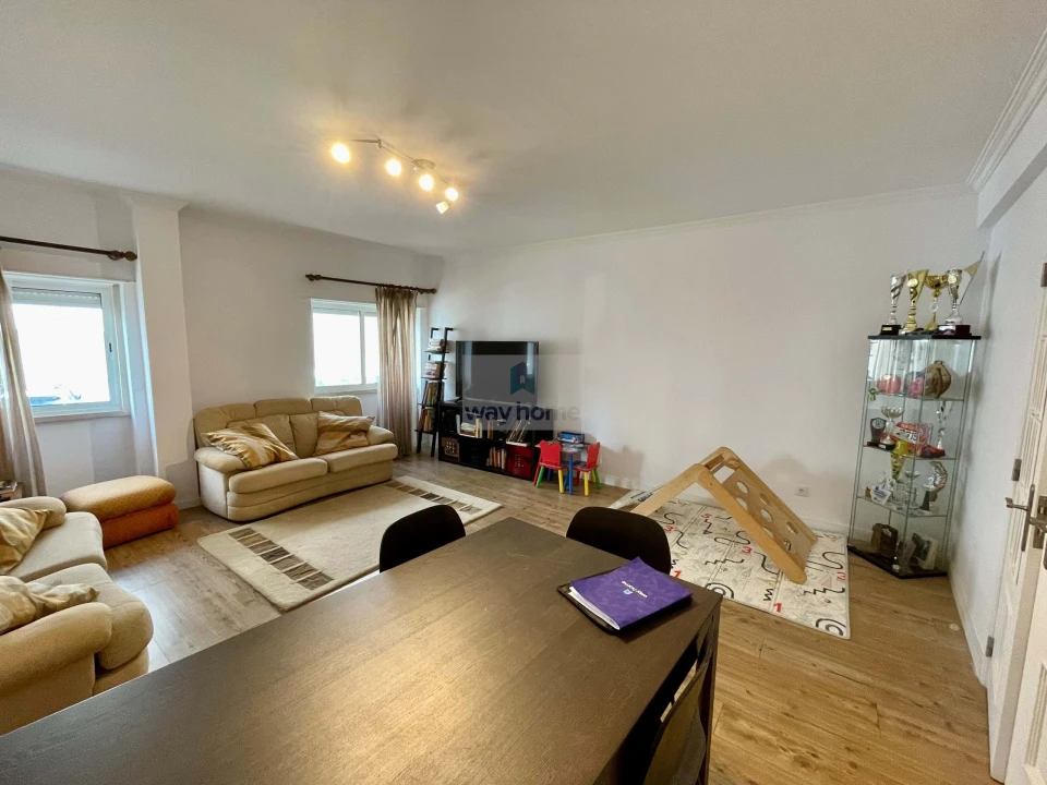 Apartamento T2 para Venda em Costa da Caparica Foto 2