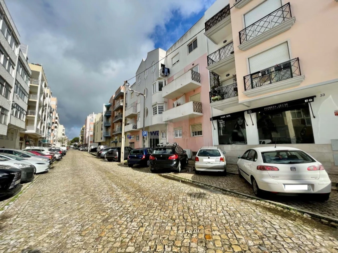 Apartamento T2 para Venda em Costa da Caparica Foto 26