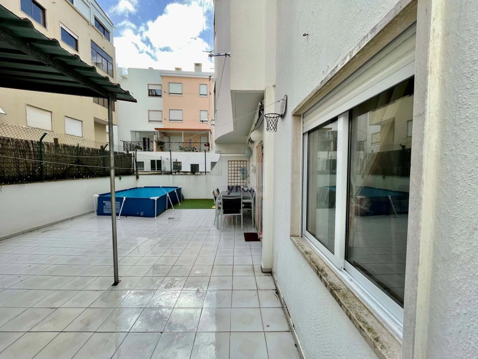 Apartamento T2 para Venda em Costa da Caparica Foto 22