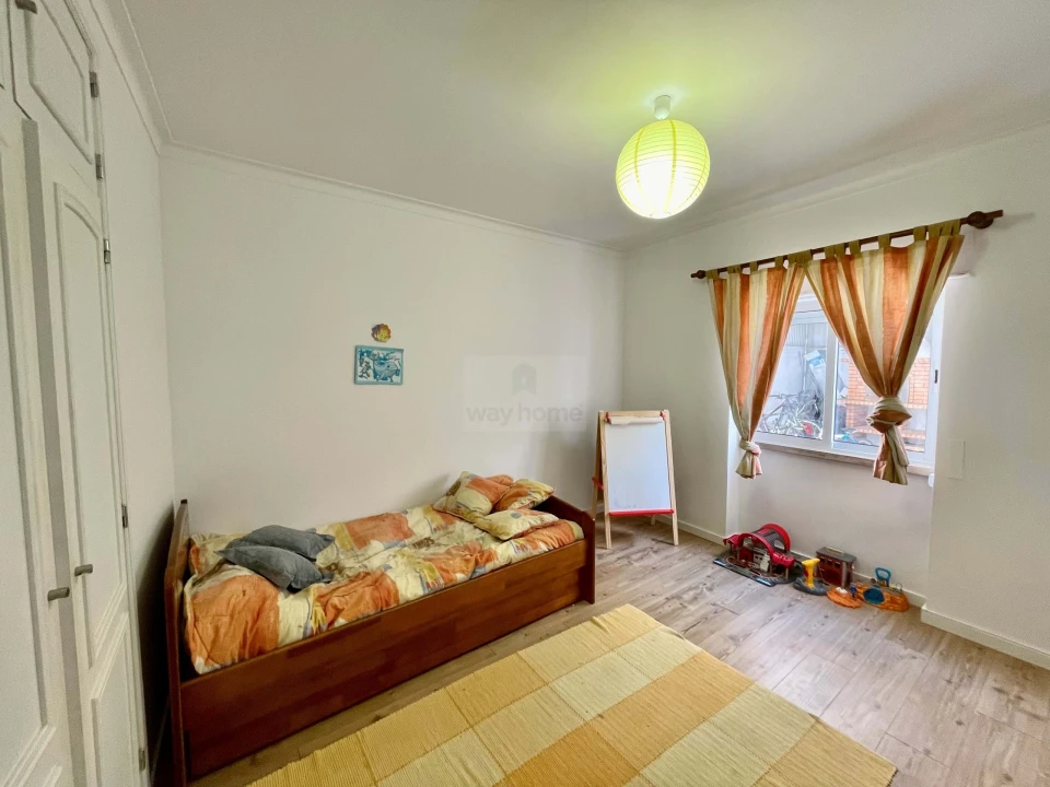 Apartamento T2 para Venda em Costa da Caparica Foto 16