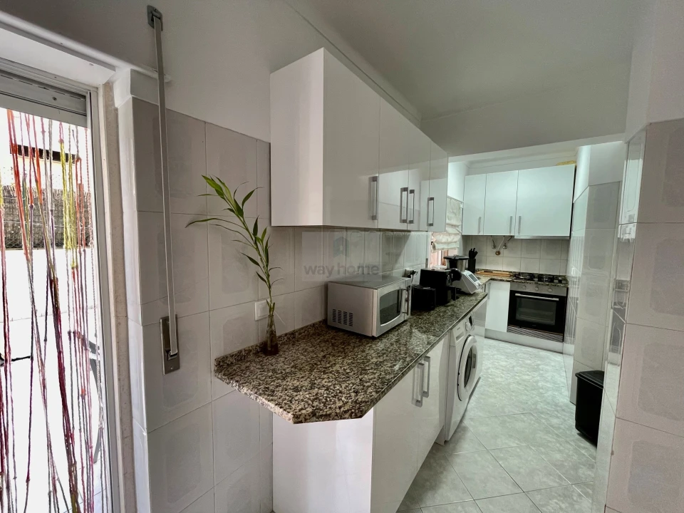 Apartamento T2 para Venda em Costa da Caparica Foto 13