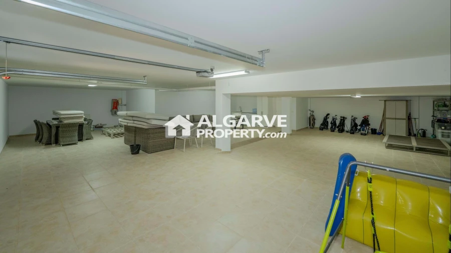 Moradia T5 para Venda em Quarteira Foto 30