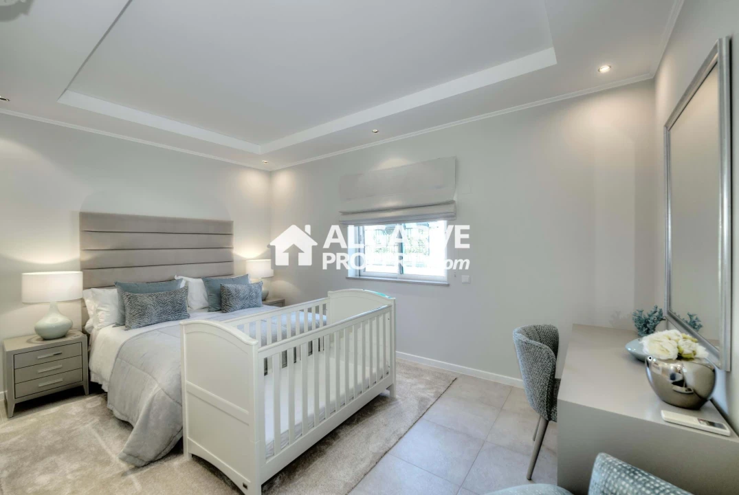 Moradia T5 para Venda em Quarteira Foto 50