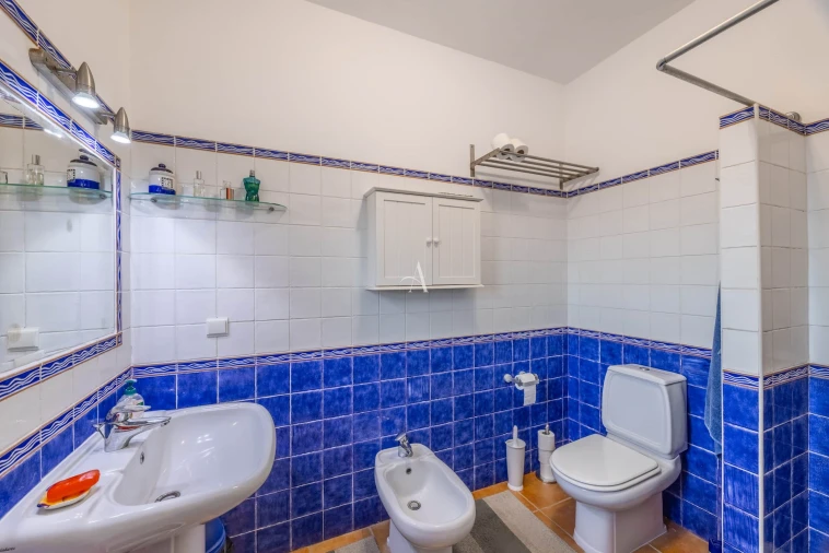 Apartamento T3 para Venda em Santa Barbara de Nexe Foto 20