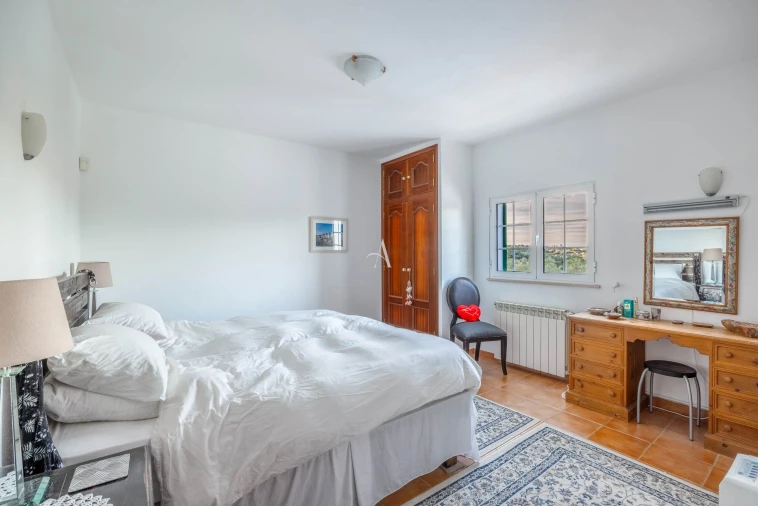 Apartamento T3 para Venda em Santa Barbara de Nexe Foto 16