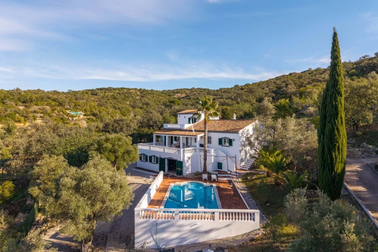 Apartamento T3 para Venda em Santa Barbara de Nexe Foto 2