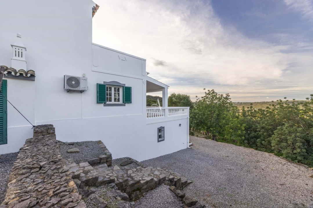 Apartamento T3 para Venda em Santa Barbara de Nexe Foto 40