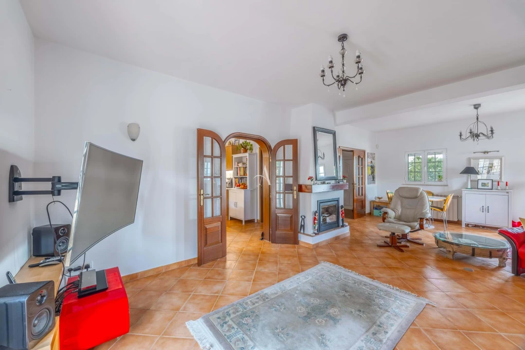 Apartamento T3 para Venda em Santa Barbara de Nexe Foto 7