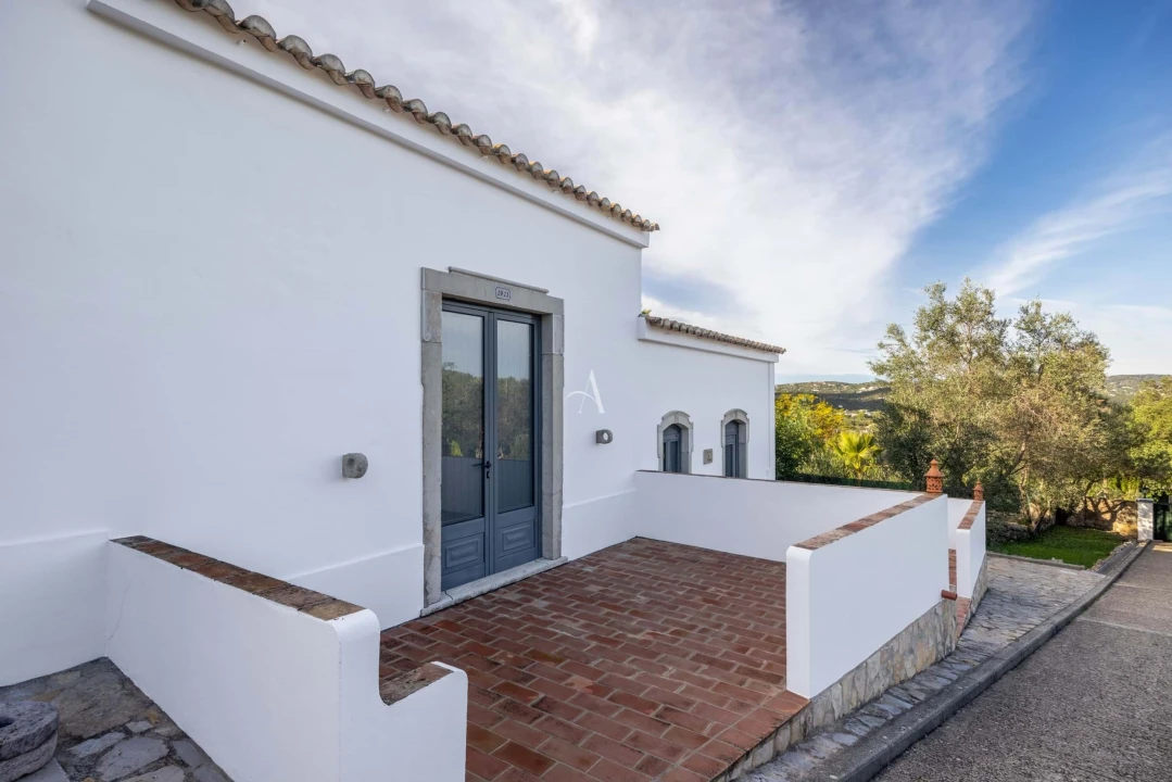 Apartamento T3 para Venda em Santa Barbara de Nexe Foto 38