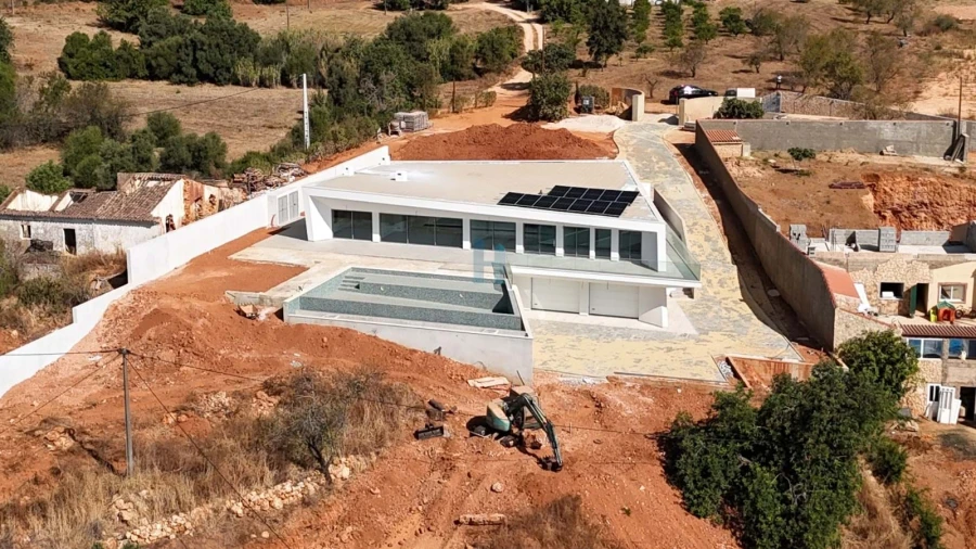 Moradia T4 para Venda em São Silvestre Foto 21