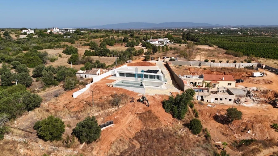 Moradia T4 para Venda em São Silvestre Foto 20