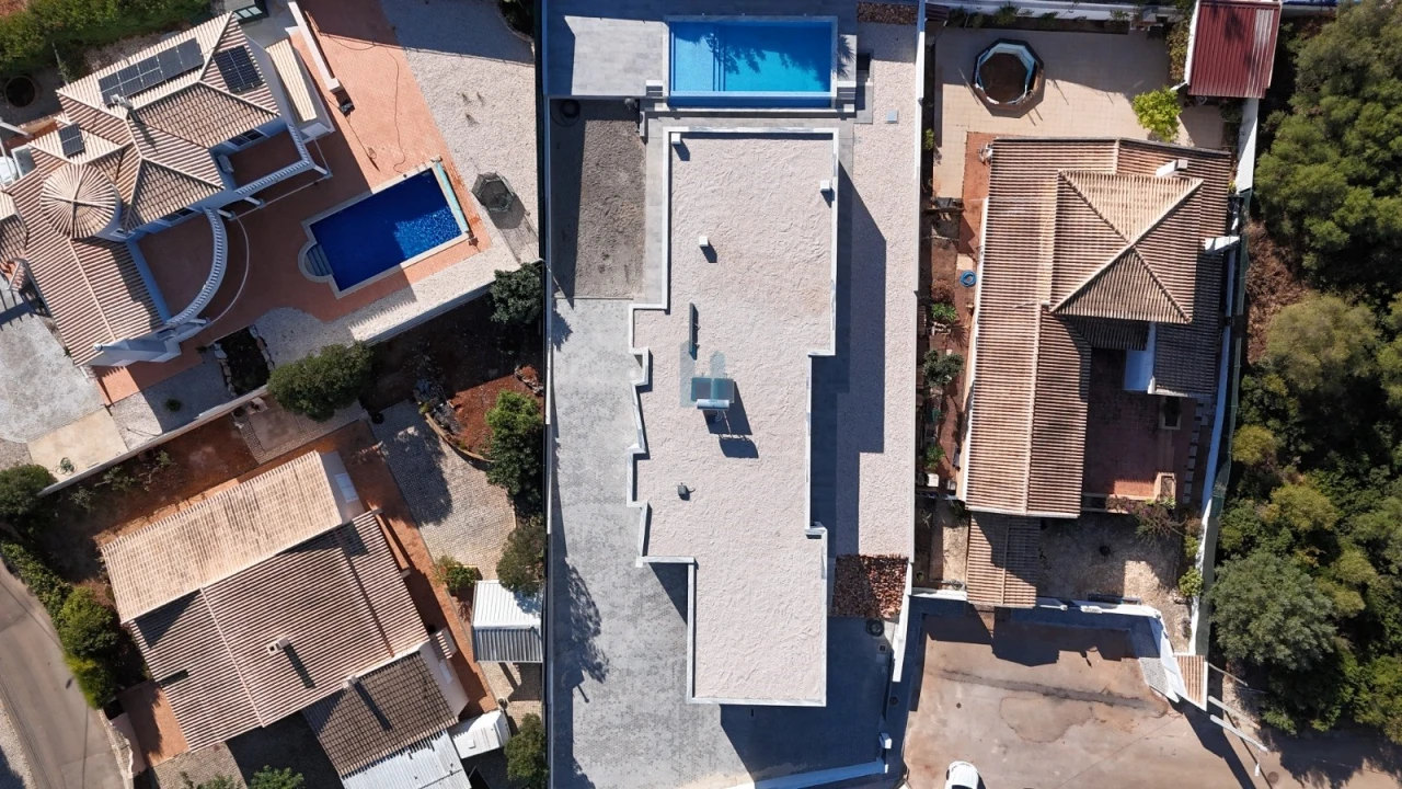 Moradia T3 para Venda em Mexilhoeira Grande Foto 18