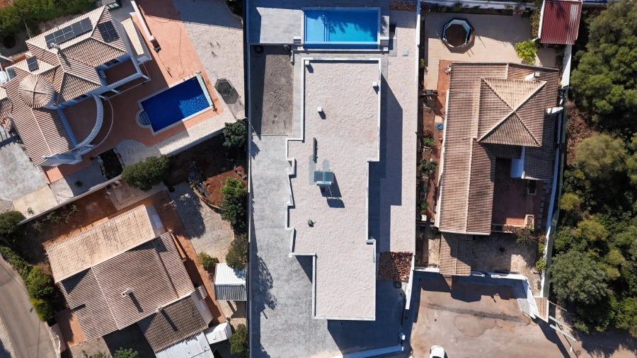 Moradia T3 para Venda em Mexilhoeira Grande Foto 18