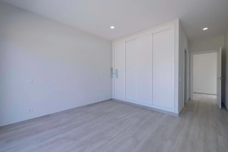 Moradia T3 para Venda em Mexilhoeira Grande Foto 16