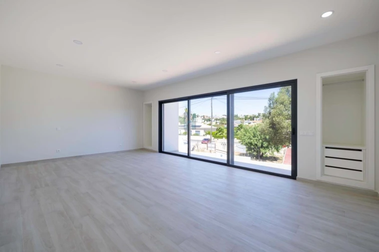 Moradia T3 para Venda em Mexilhoeira Grande Foto 14