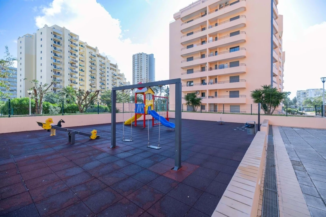 Apartamento T2 para Venda em Portimão Foto 15