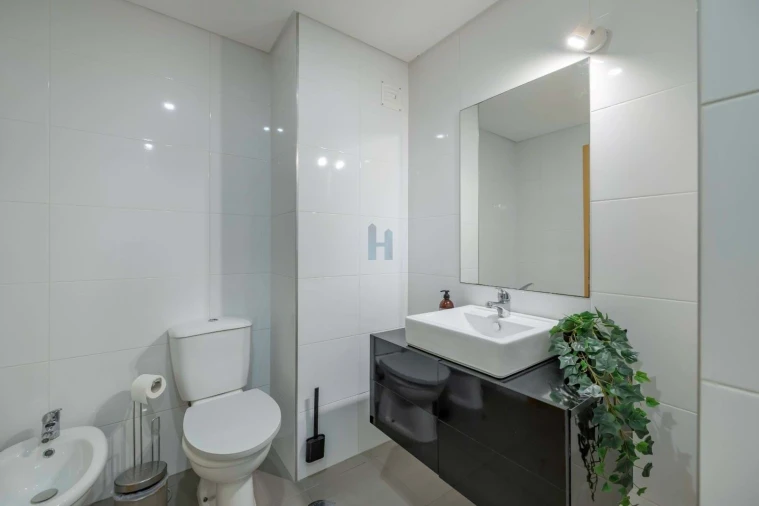 Apartamento T2 para Venda em Portimão Foto 11