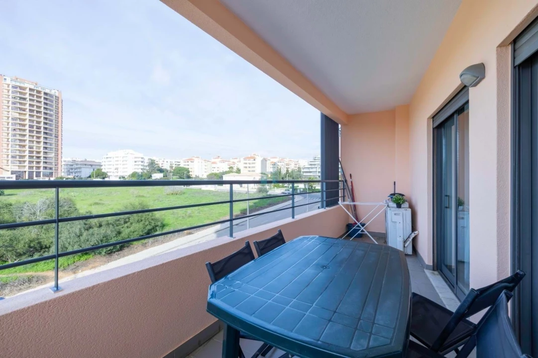 Apartamento T2 para Venda em Portimão Foto 13