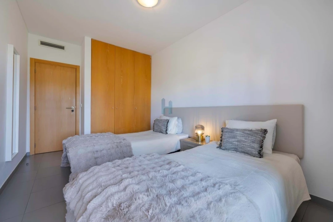 Apartamento T2 para Venda em Portimão Foto 3