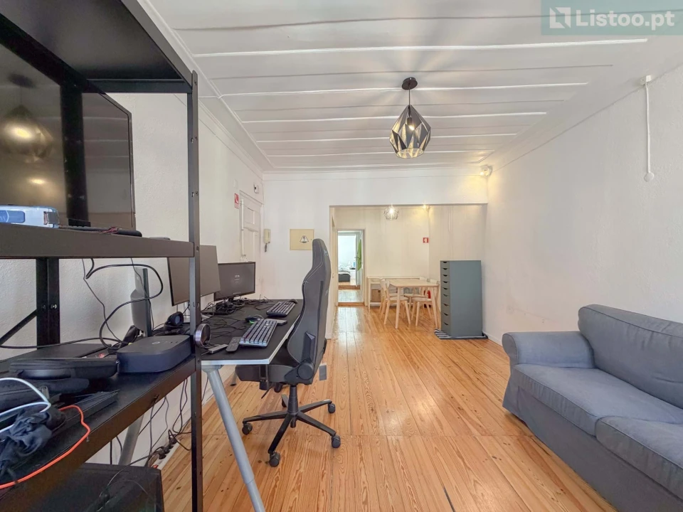 Apartamento T1 para Venda em Misericórdia Foto 7