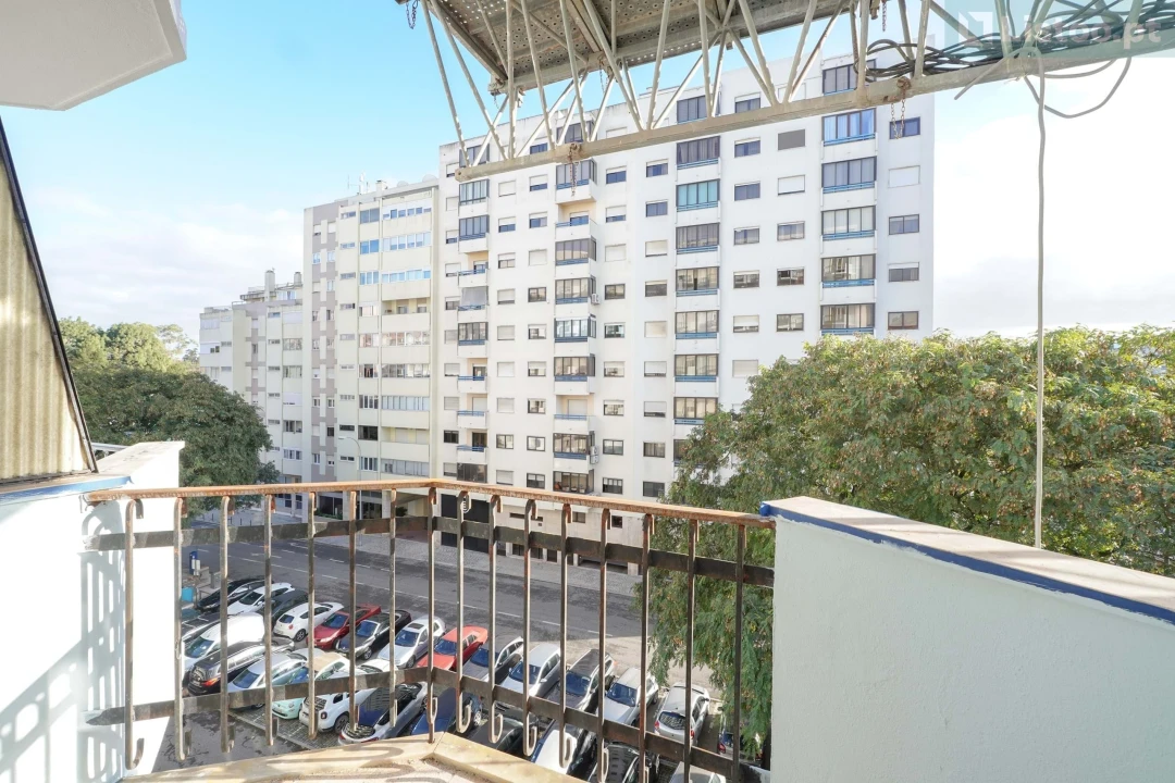 Apartamento T3 para Venda em Lumiar Foto 2