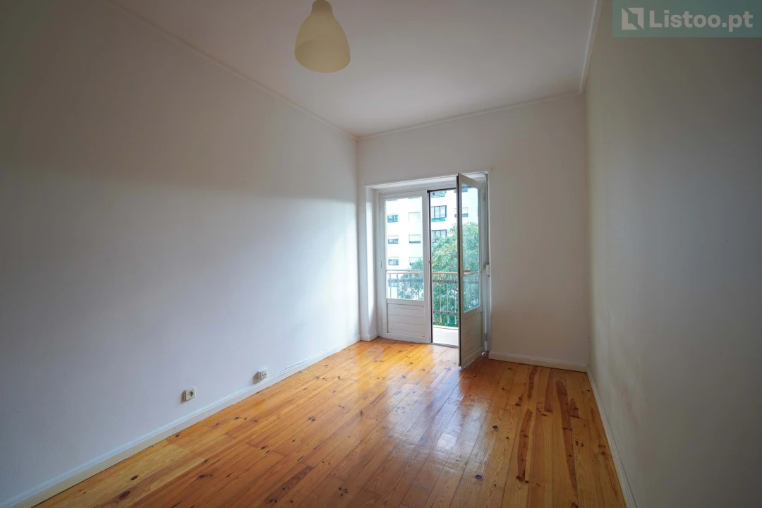 Apartamento T3 para Venda em Lumiar Foto 5