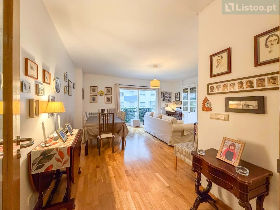 Apartamento T2 para Venda em Ajuda Foto 6